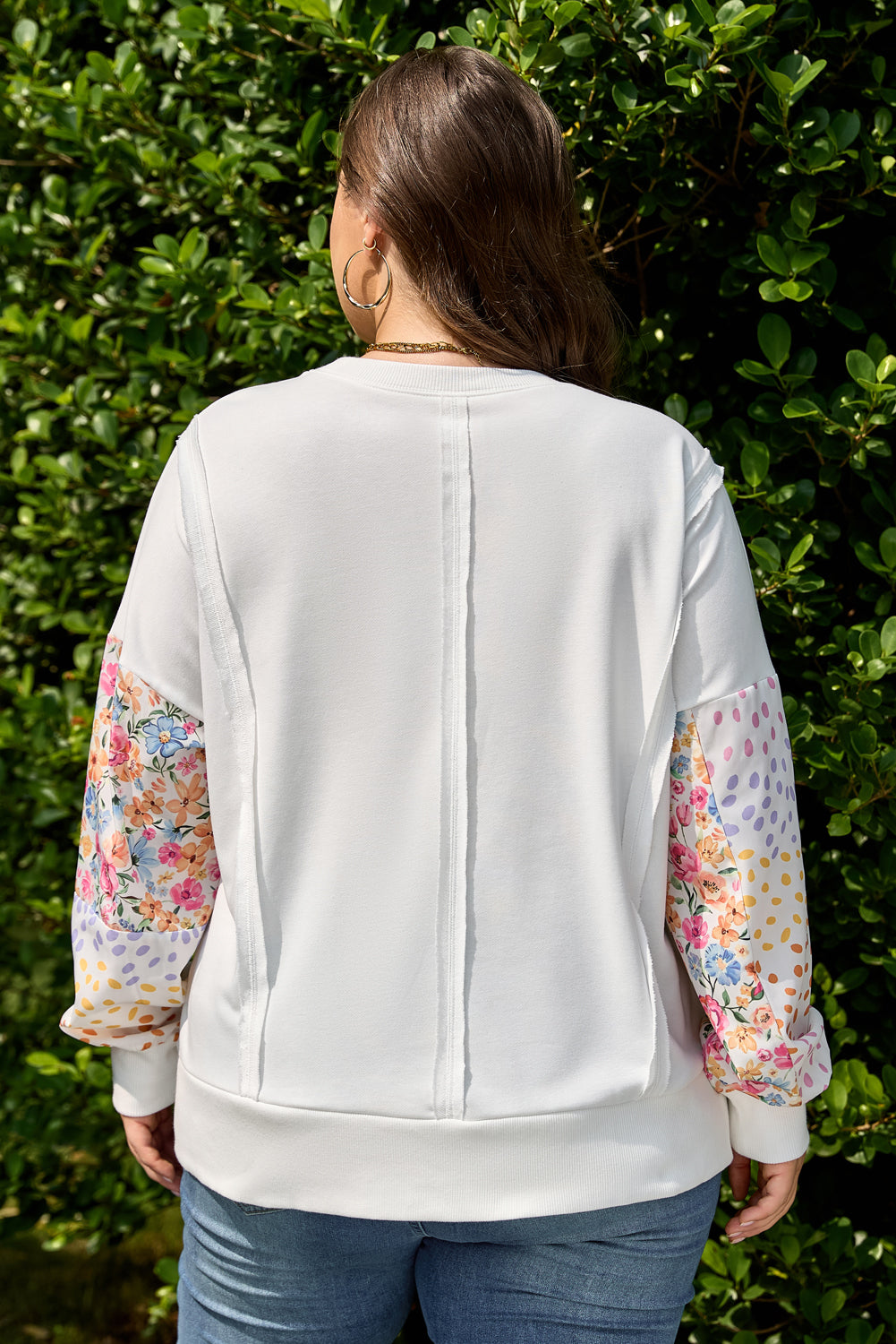 White Plus Size Exposed Seam Detail Contrast Dot Floral Patchwork Sleeve Sweatshirt