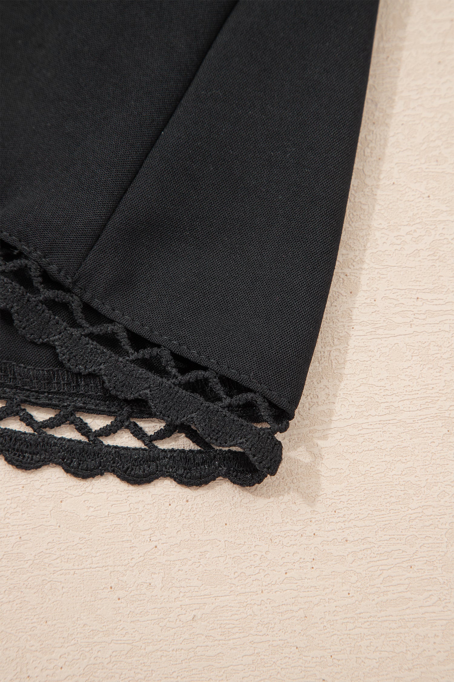 Black Plus Size Frilled Elastic Waist Lace Trim Boho Ruffled Shorts