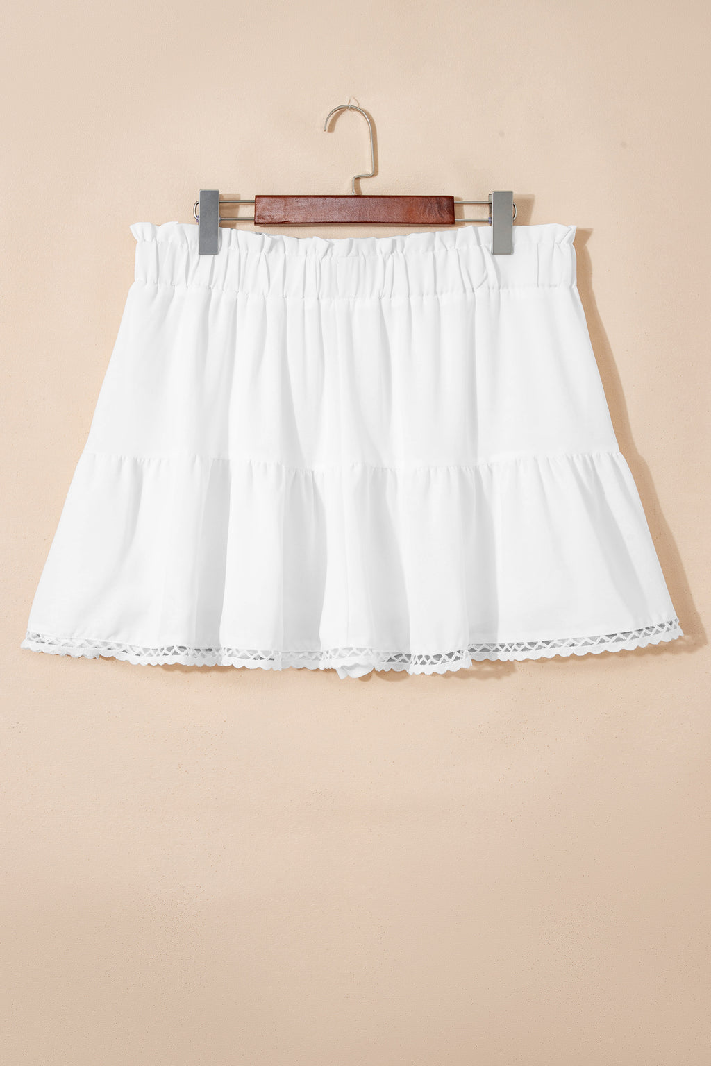 White Plus Size Frilled Elastic Waist Lace Trim Boho Ruffled Shorts