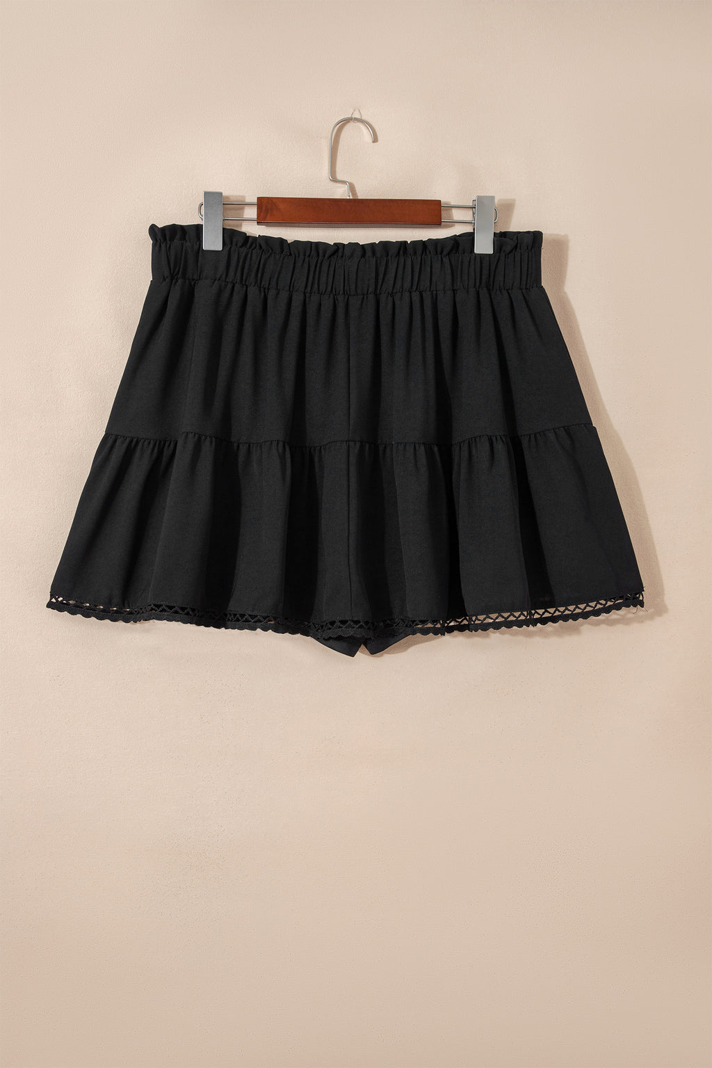 Black Plus Size Frilled Elastic Waist Lace Trim Boho Ruffled Shorts