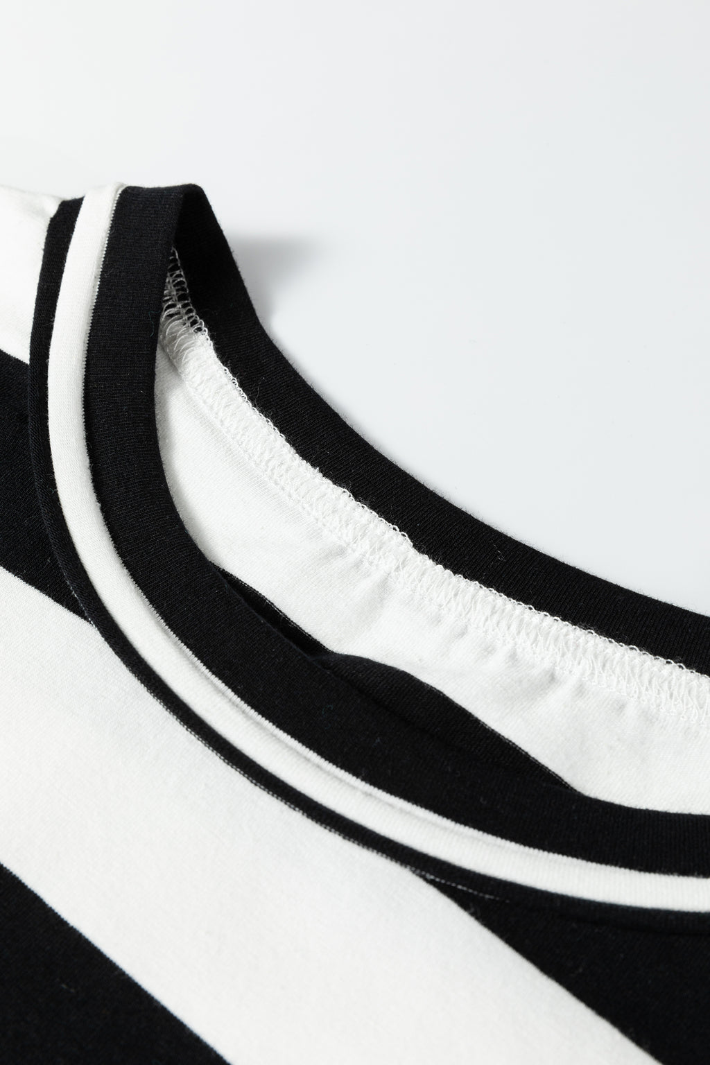 Black Stripe Floral Print Puff Sleeve Patchwork Blouse